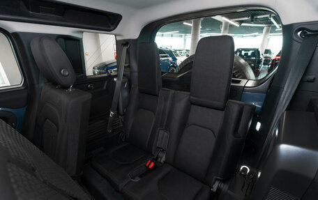 Land Rover Defender II, 2021 год, 4 700 000 рублей, 13 фотография