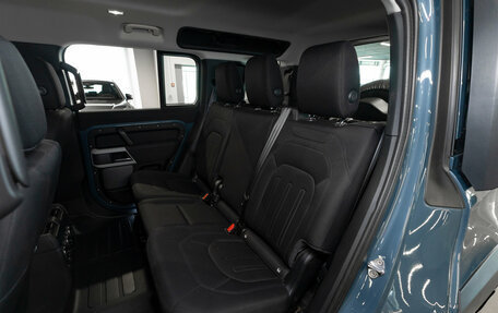 Land Rover Defender II, 2021 год, 4 700 000 рублей, 12 фотография