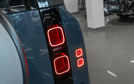 Land Rover Defender II, 2021 год, 4 700 000 рублей, 32 фотография