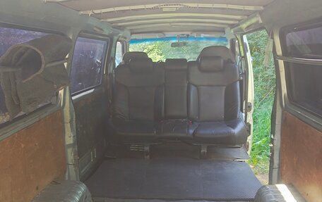 Nissan Caravan IV, 2002 год, 280 000 рублей, 16 фотография