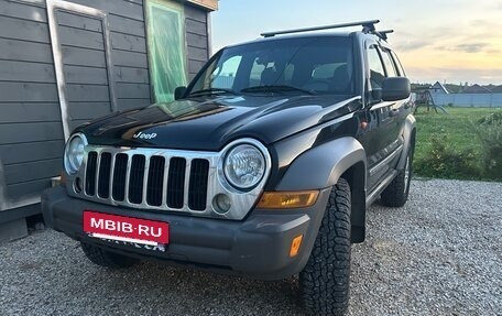 Jeep Cherokee, 2005 год, 950 000 рублей, 3 фотография