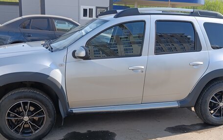 Renault Duster I рестайлинг, 2012 год, 800 000 рублей, 2 фотография