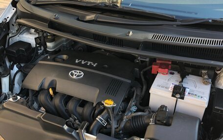 Toyota Ractis I, 2009 год, 950 000 рублей, 7 фотография