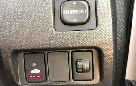Toyota Ractis I, 2009 год, 950 000 рублей, 11 фотография