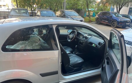 Ford Fiesta, 2006 год, 370 000 рублей, 10 фотография