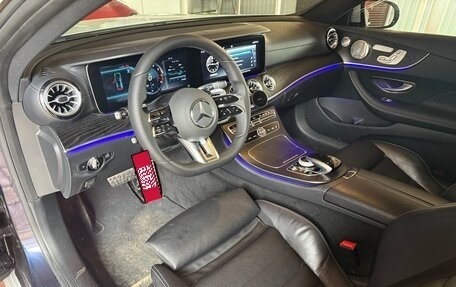 Mercedes-Benz E-Класс, 2018 год, 3 490 000 рублей, 4 фотография