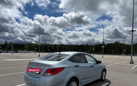 Hyundai Solaris II рестайлинг, 2011 год, 950 000 рублей, 10 фотография