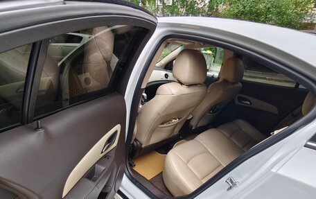 Chevrolet Cruze II, 2012 год, 820 000 рублей, 9 фотография