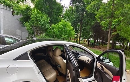 Chevrolet Cruze II, 2012 год, 820 000 рублей, 7 фотография
