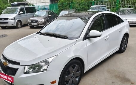 Chevrolet Cruze II, 2012 год, 820 000 рублей, 3 фотография