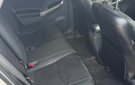 Toyota Prius, 2011 год, 1 150 000 рублей, 11 фотография