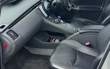 Toyota Prius, 2011 год, 1 150 000 рублей, 6 фотография