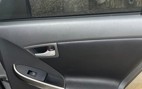 Toyota Prius, 2011 год, 1 150 000 рублей, 10 фотография