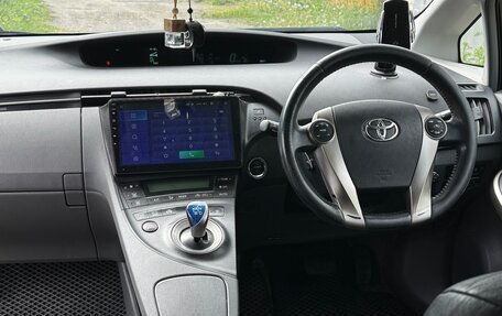 Toyota Prius, 2011 год, 1 150 000 рублей, 3 фотография