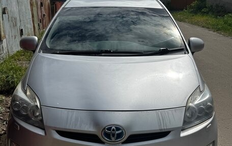 Toyota Prius, 2011 год, 1 150 000 рублей, 14 фотография