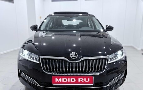 Skoda Superb III рестайлинг, 2026 год, 2 890 000 рублей, 1 фотография