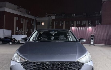 Hyundai Solaris II рестайлинг, 2020 год, 1 300 000 рублей, 1 фотография