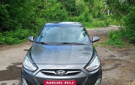 Hyundai Solaris II рестайлинг, 2012 год, 830 000 рублей, 6 фотография