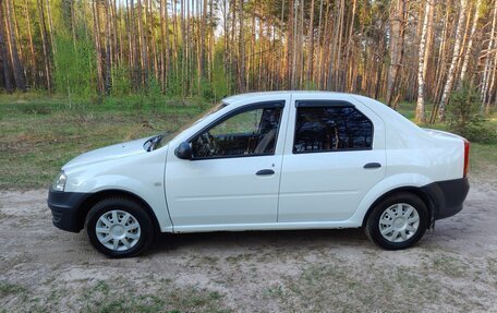 Renault Logan I, 2010 год, 415 000 рублей, 2 фотография