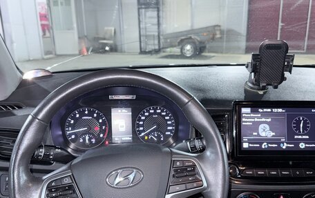 Hyundai Solaris II рестайлинг, 2020 год, 1 300 000 рублей, 14 фотография