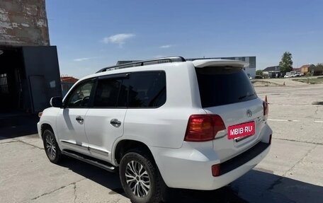 Toyota Land Cruiser 200, 2012 год, 3 800 000 рублей, 2 фотография