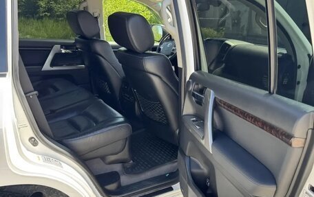 Toyota Land Cruiser 200, 2012 год, 3 800 000 рублей, 7 фотография