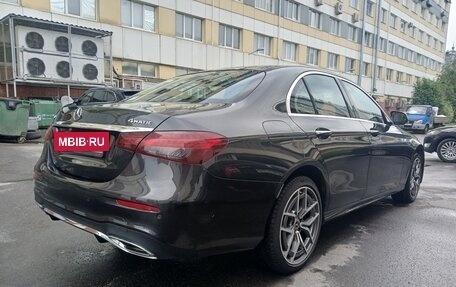 Mercedes-Benz E-Класс, 2021 год, 4 650 000 рублей, 3 фотография