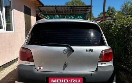 Toyota Yaris I рестайлинг, 2002 год, 420 000 рублей, 4 фотография