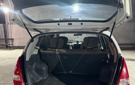 Suzuki Aerio, 2001 год, 350 000 рублей, 8 фотография