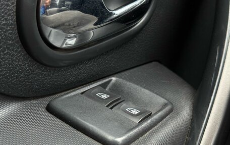Renault Logan II, 2014 год, 770 000 рублей, 24 фотография