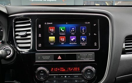 Mitsubishi Outlander III рестайлинг 3, 2019 год, 2 189 000 рублей, 12 фотография