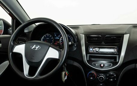 Hyundai Solaris II рестайлинг, 2013 год, 780 000 рублей, 13 фотография