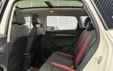 Skoda Karoq I, 2022 год, 2 430 000 рублей, 7 фотография
