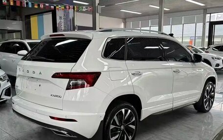 Skoda Karoq I, 2022 год, 2 430 000 рублей, 4 фотография