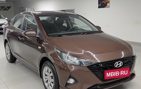 Hyundai Solaris II рестайлинг, 2021 год, 1 560 000 рублей, 3 фотография