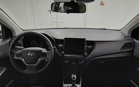 Hyundai Solaris II рестайлинг, 2021 год, 1 560 000 рублей, 14 фотография