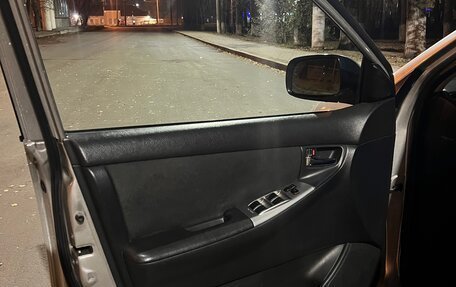 Toyota Corolla, 2006 год, 600 000 рублей, 10 фотография