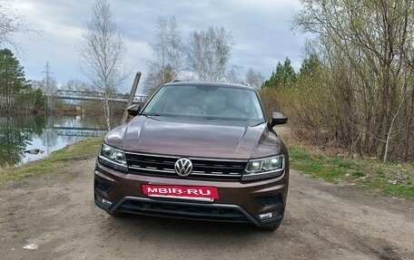Volkswagen Tiguan II, 2018 год, 2 500 000 рублей, 5 фотография
