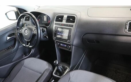 Volkswagen Polo VI (EU Market), 2017 год, 1 129 000 рублей, 5 фотография