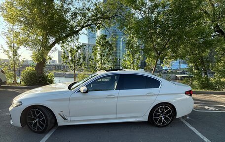 BMW 5 серия, 2021 год, 5 900 000 рублей, 4 фотография