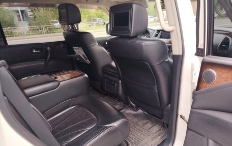 Infiniti QX56, 2010 год, 2 100 000 рублей, 21 фотография