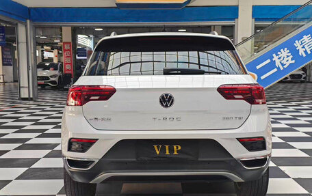 Volkswagen T-Roc I, 2022 год, 1 650 000 рублей, 6 фотография