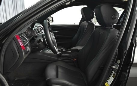 BMW 3 серия, 2017 год, 2 440 000 рублей, 10 фотография