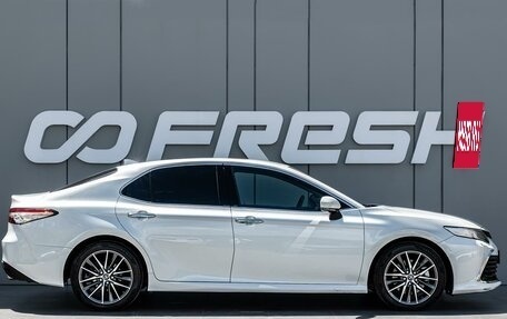 Toyota Camry, 2021 год, 3 490 000 рублей, 5 фотография