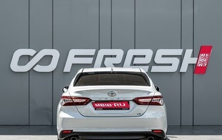 Toyota Camry, 2021 год, 3 490 000 рублей, 4 фотография
