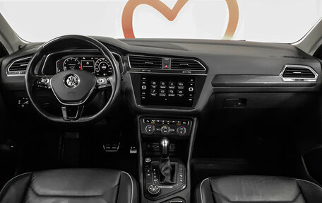 Volkswagen Tiguan II, 2020 год, 3 195 000 рублей, 8 фотография