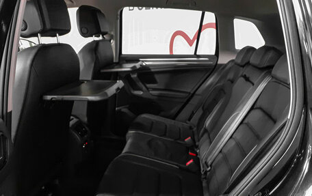 Volkswagen Tiguan II, 2020 год, 3 195 000 рублей, 10 фотография