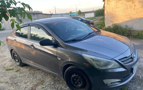 Hyundai Solaris II рестайлинг, 2016 год, 650 000 рублей, 4 фотография
