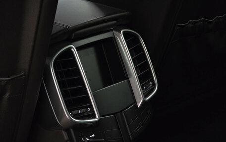 Porsche Cayenne III, 2011 год, 2 460 000 рублей, 16 фотография