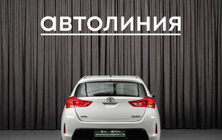 Toyota Auris II, 2013 год, 1 070 000 рублей, 5 фотография
